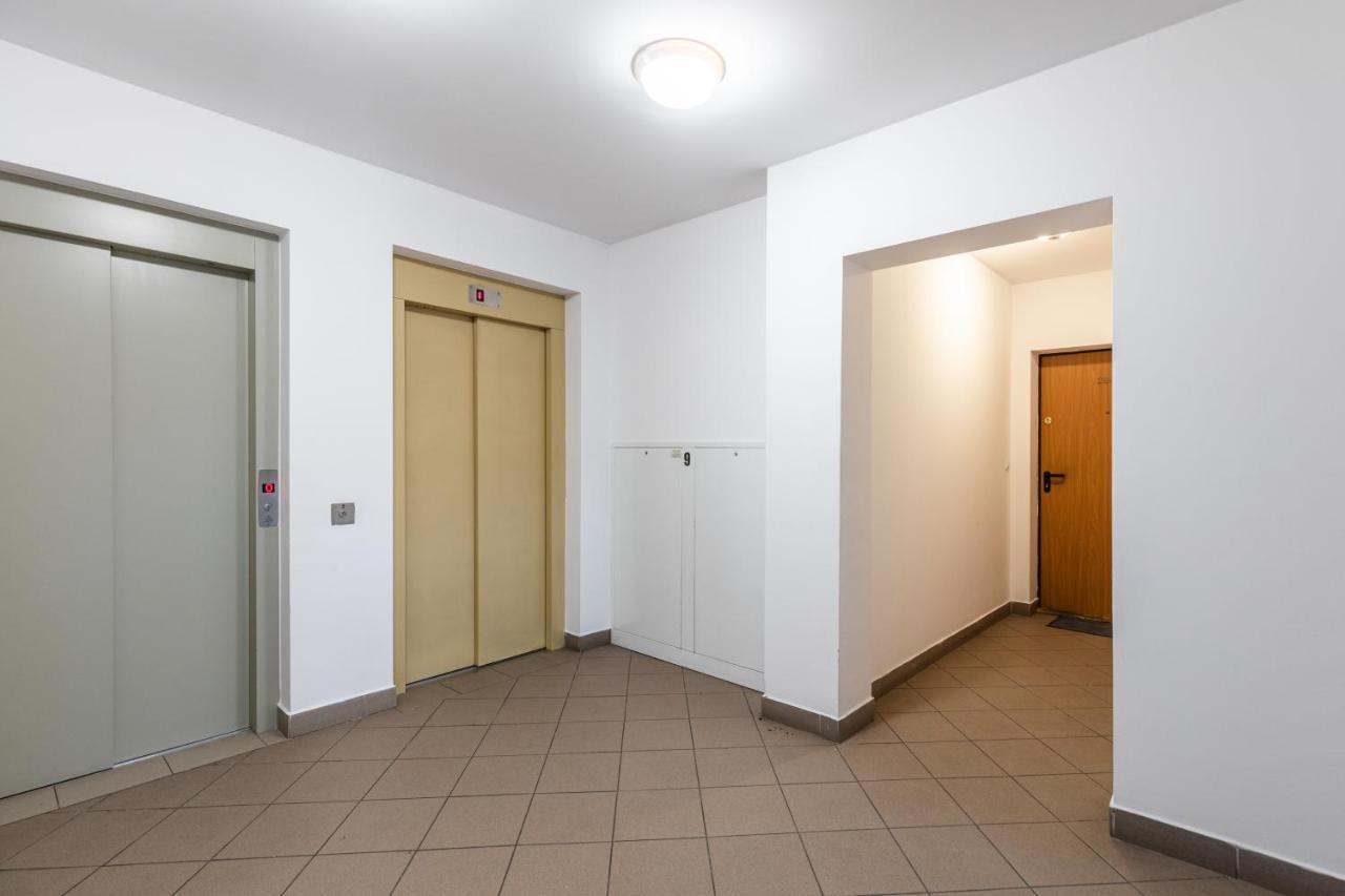 Superapart Stanow Zjednoczonych 72 Apartment Варшава Екстериор снимка